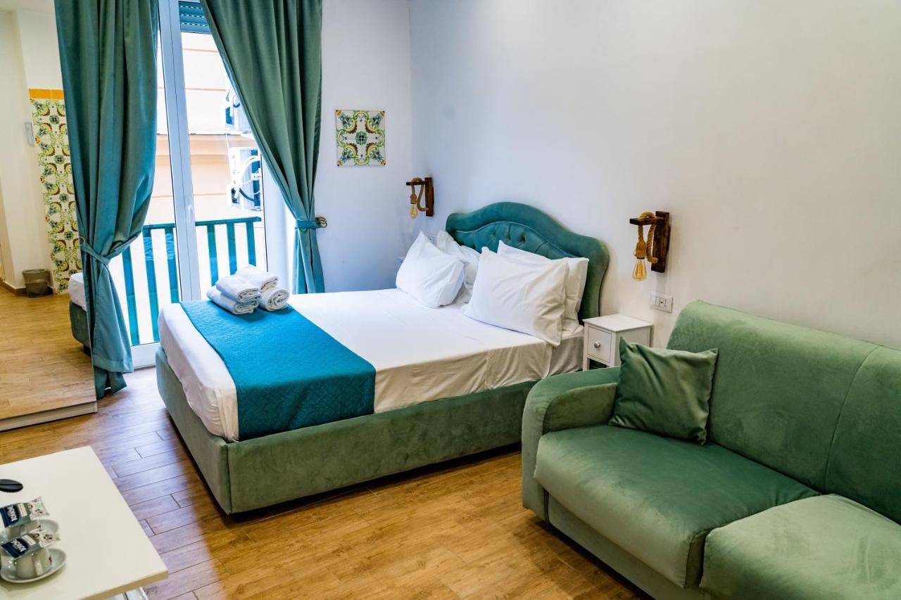 Bed and Breakfast Covo Degli Angioini Nápoles Exterior foto